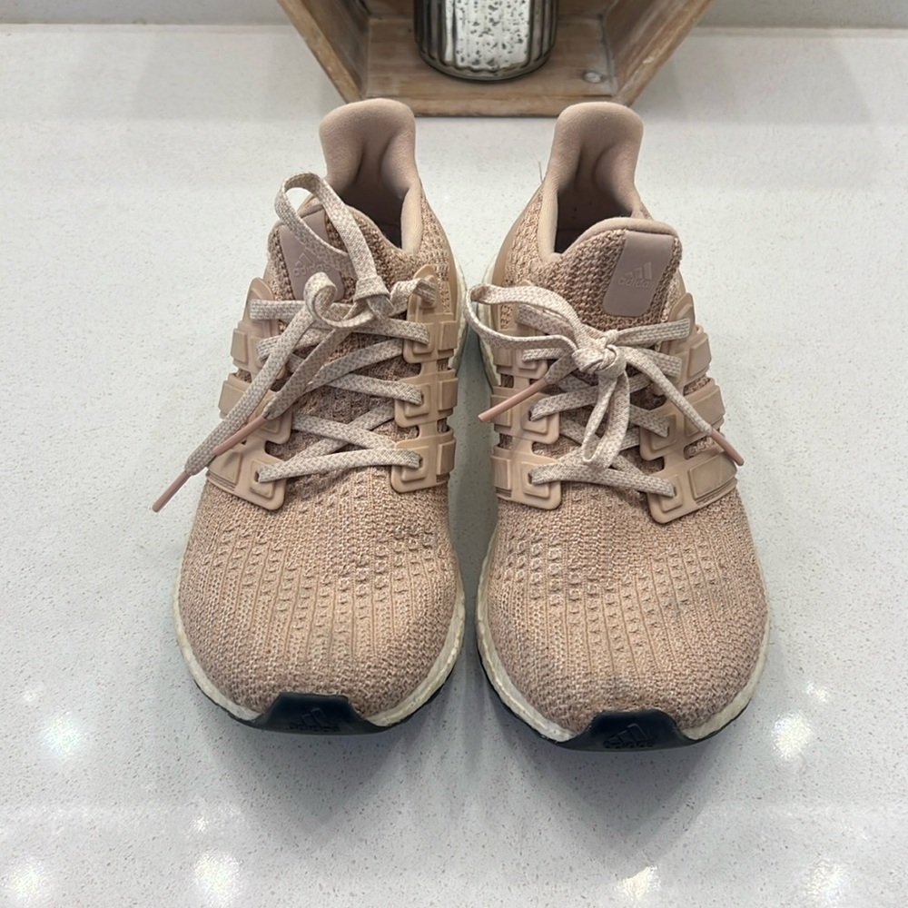 Adidas ultraboost sz 7